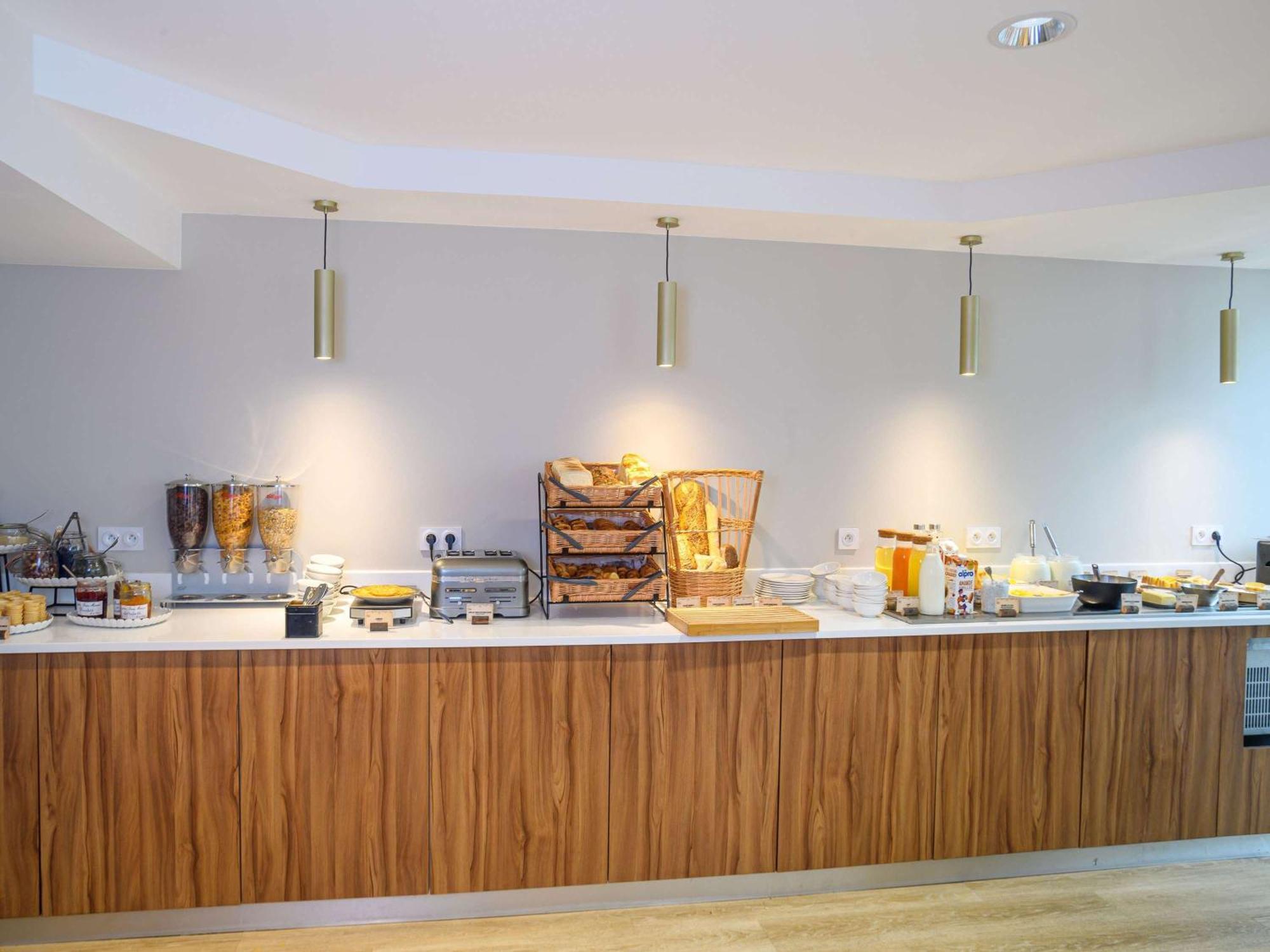 Ibis Styles Centre 3*