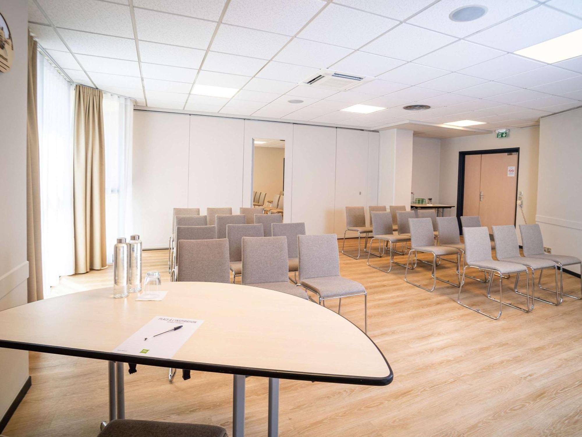 Ibis Styles Centre 3* Tours