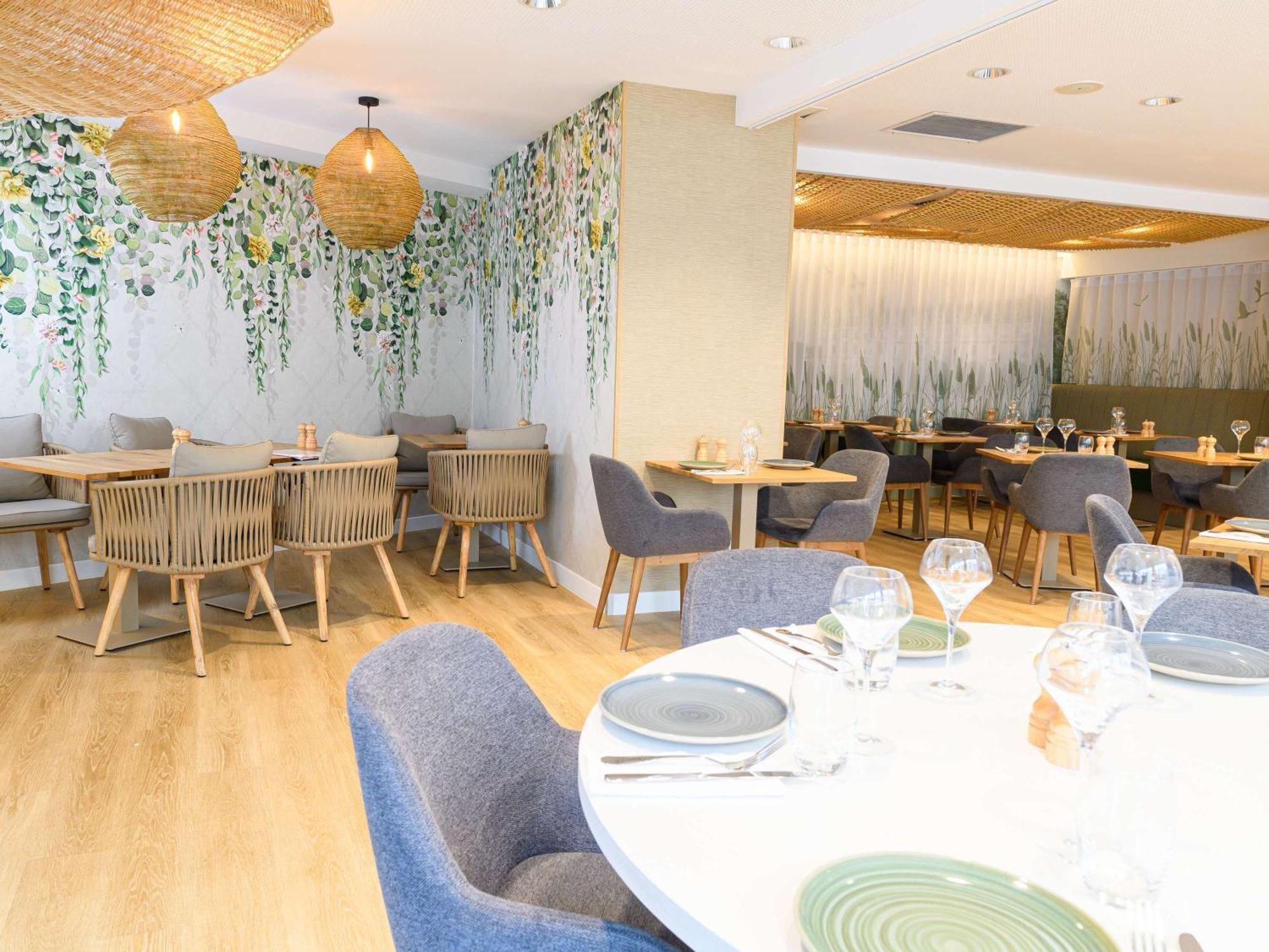Ibis Styles Centre Tours